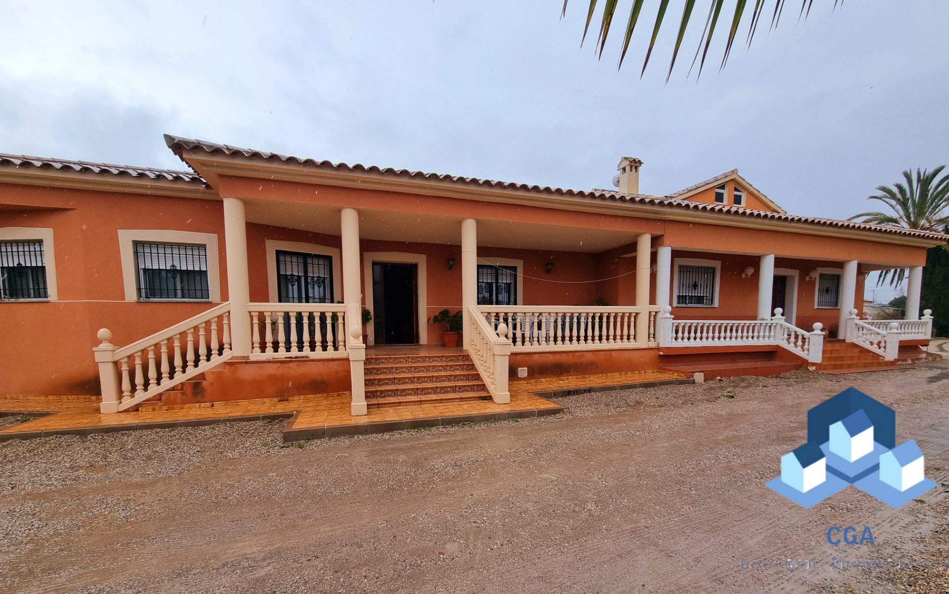 Vista exterior de Casa o xalet en venda en Lorca amb Aire condicionat, Terrassa i Traster
