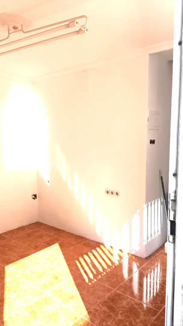 Gewerbefläche zur Miete in Calle Sierra del Espartal, imagen 3