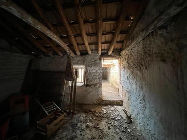 Casa aparellada en venda a Pinos Puente
