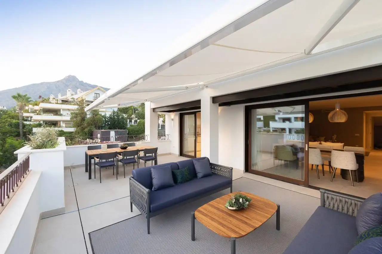 Attic for sale in Lomas de Marbella Club