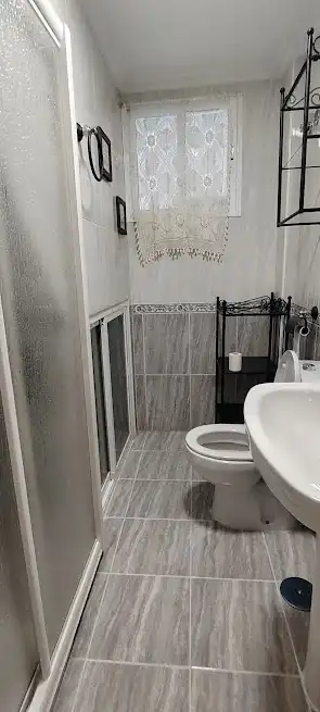 Baño de Dúplex de alquiler en Linares con Aire acondicionado, Calefacción y Terraza