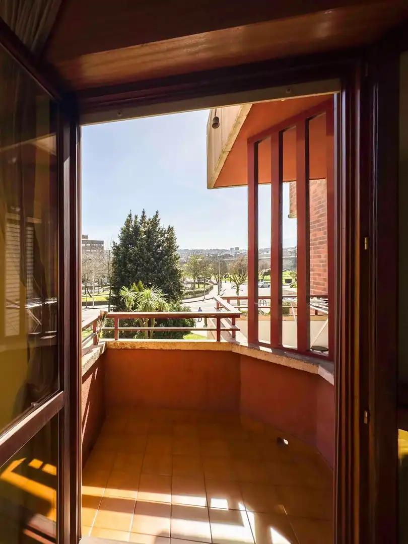 Exterior view of Flat for rent in Oviedo   with Heating, Private garden and Terrace