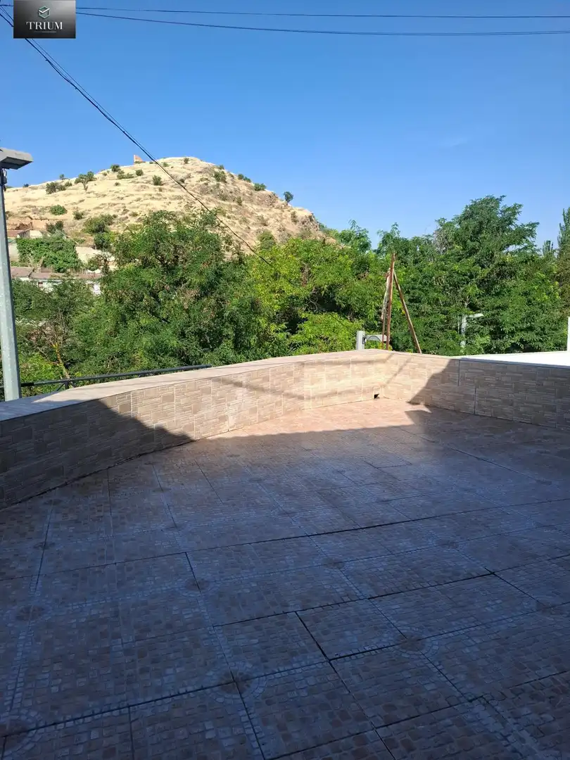 Terrasse von Einfamilien-Reihenhaus zum Verkauf in Pinos Puente mit Klimaanlage
