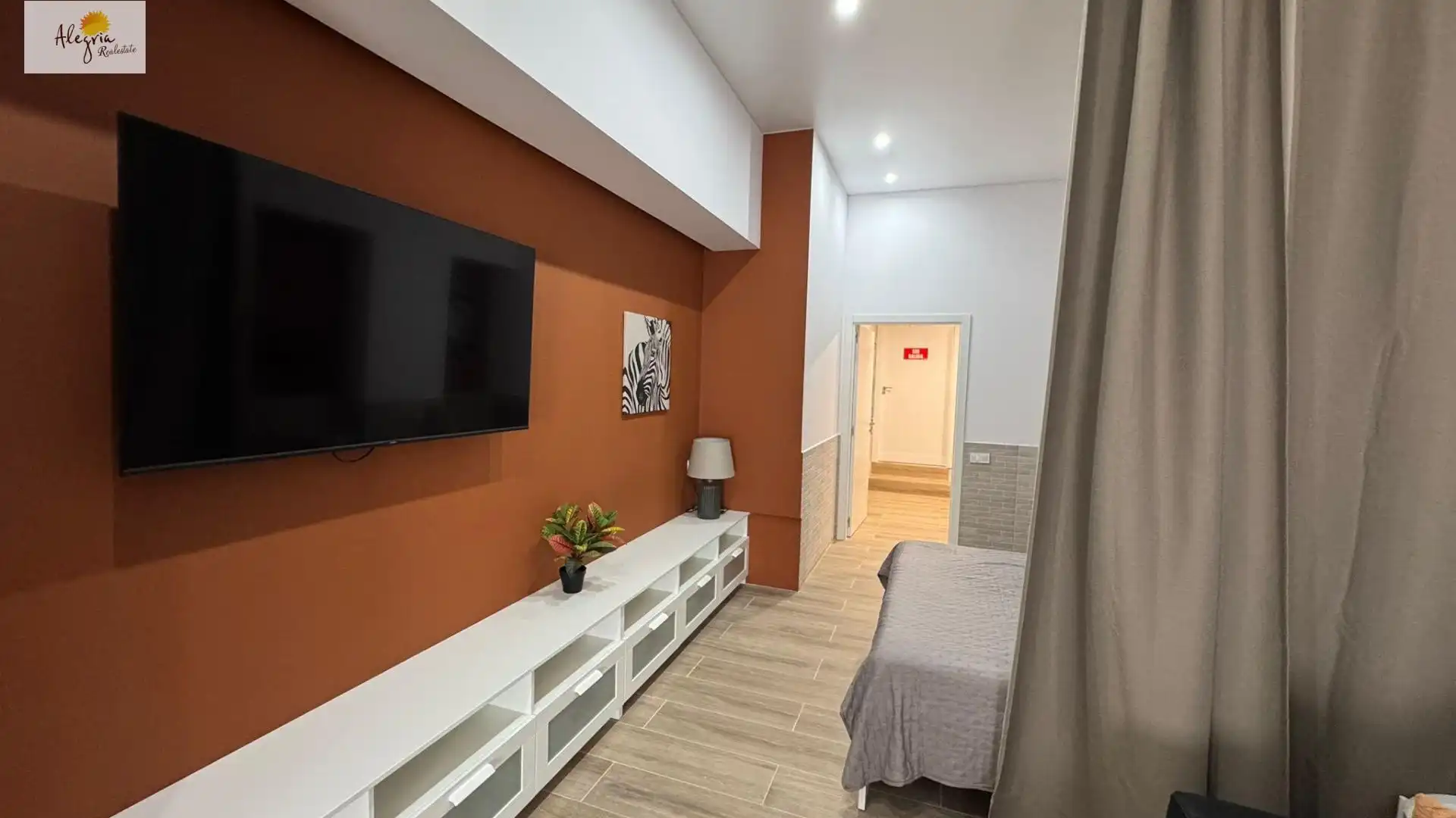 Bedroom of Apartments for sale in Valencia  with Air Conditioner, Heating and Furnished