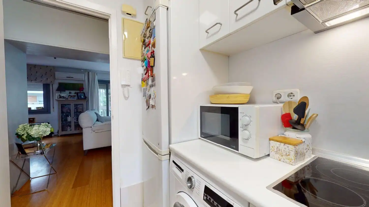 Kitchen of Flat for sale in Sevilla  with Air Conditioner, Heating and Terrace