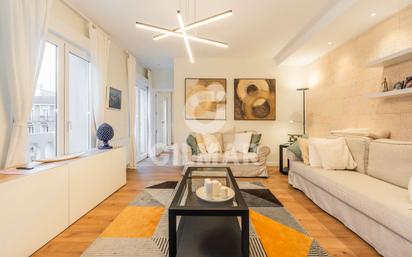 Living room of Flat for sale in  Madrid Capital  with Air Conditioner and Heating