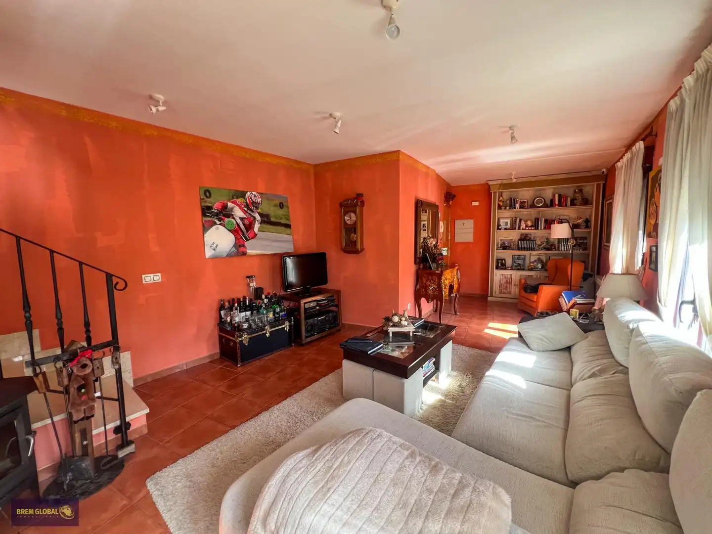 Sala d'estar de Dúplex en venda en La Cabrera amb Calefacció