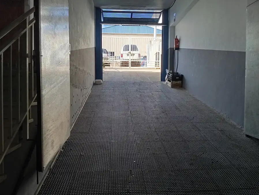 Nave industrielle à vendre à Carrer Gayanes, imagen 3