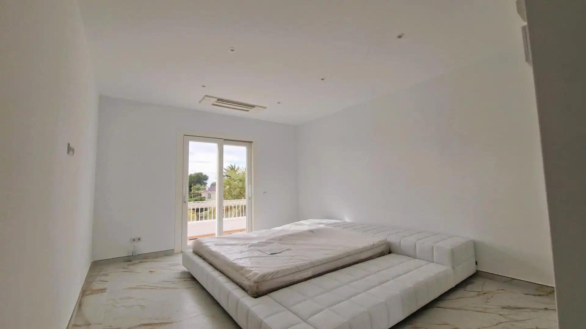 Bedroom of Houses for sale in Marbella  with Air Conditioner, Private garden and Terrace
