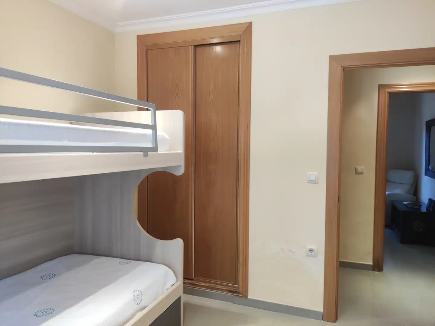 Dormitori de Casa o xalet en venda en Ciudad Real amb Aire condicionat, Calefacció i Jardí privat