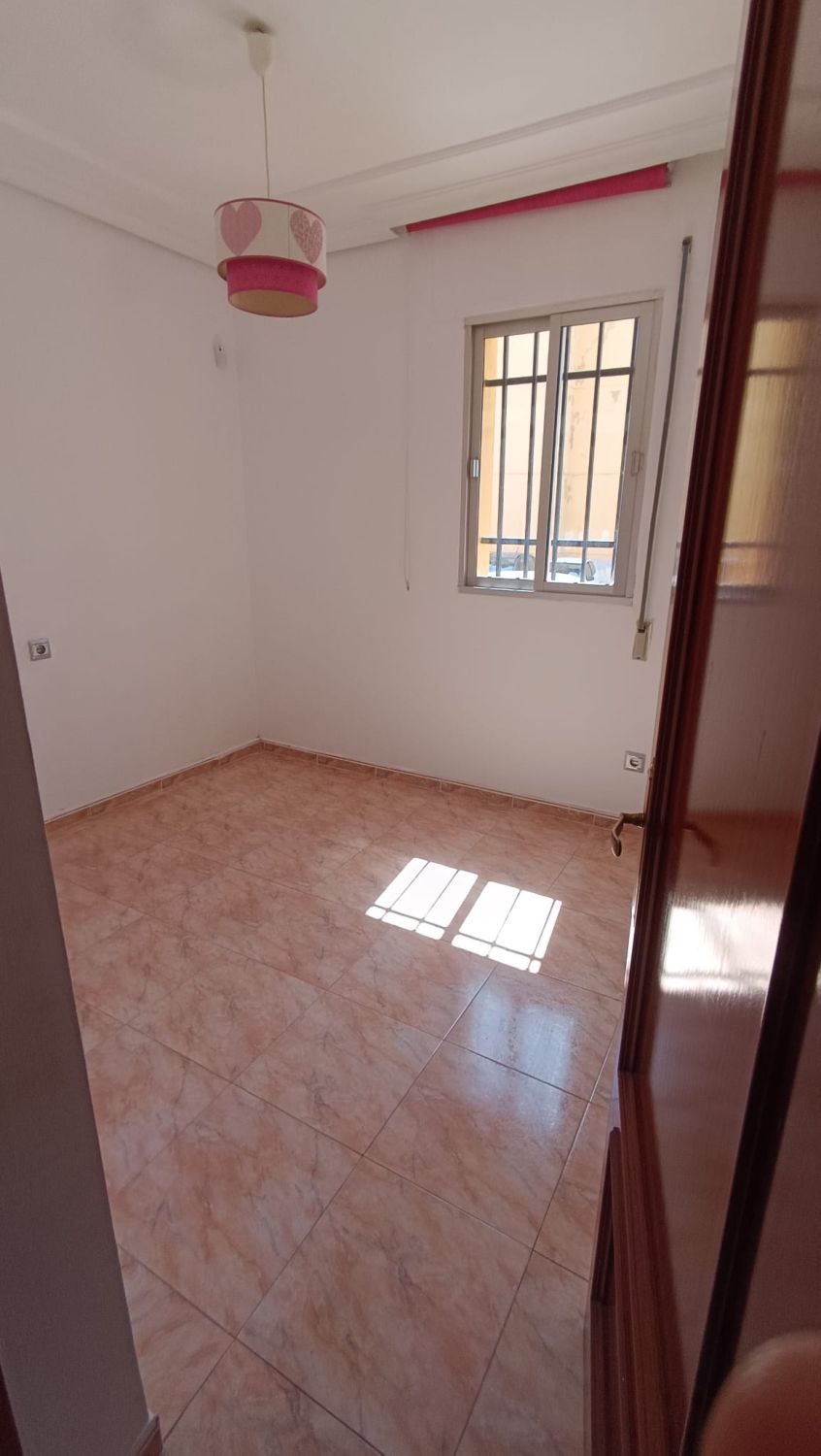 Bedroom of Flat for sale in  Sevilla Capital  with Terrace