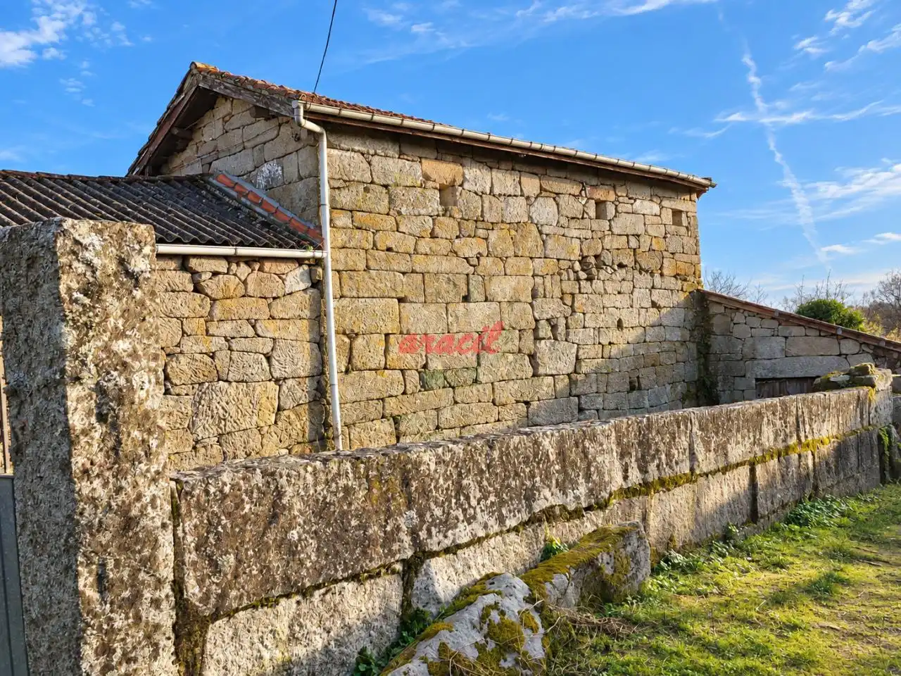 Casa rustica con giardino in vendita a Coles, imagen 3