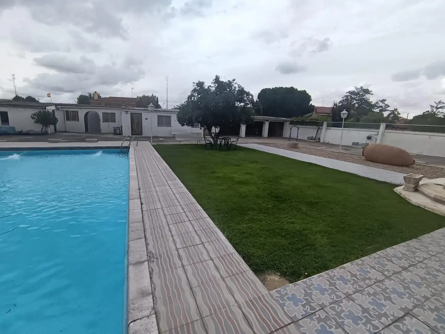 Chalet con piscina en venta en Viana de Cega, imagen 48