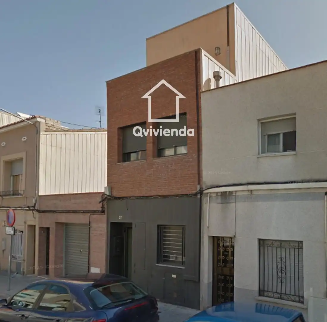 Vista exterior de Dúplex en venda en Terrassa amb Terrassa i Balcó