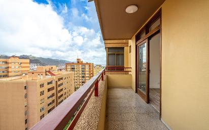 Exterior view of Flat for sale in  Santa Cruz de Tenerife Capital  with Terrace and Balcony