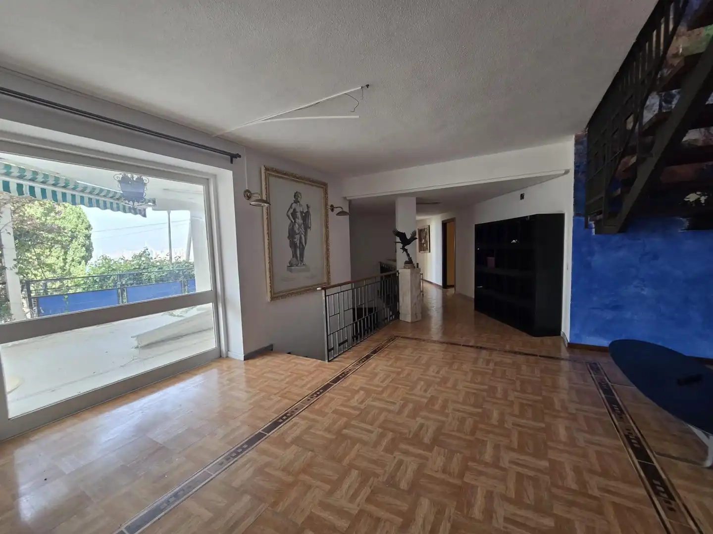 Haus oder Chalet zum Verkauf in Benidorm mit Privatgarten, Terrasse und Abstellraum