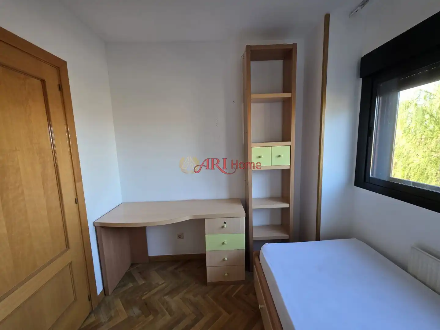Bedroom of Flat for sale in Fuenlabrada  with Air Conditioner, Heating and Swimming Pool