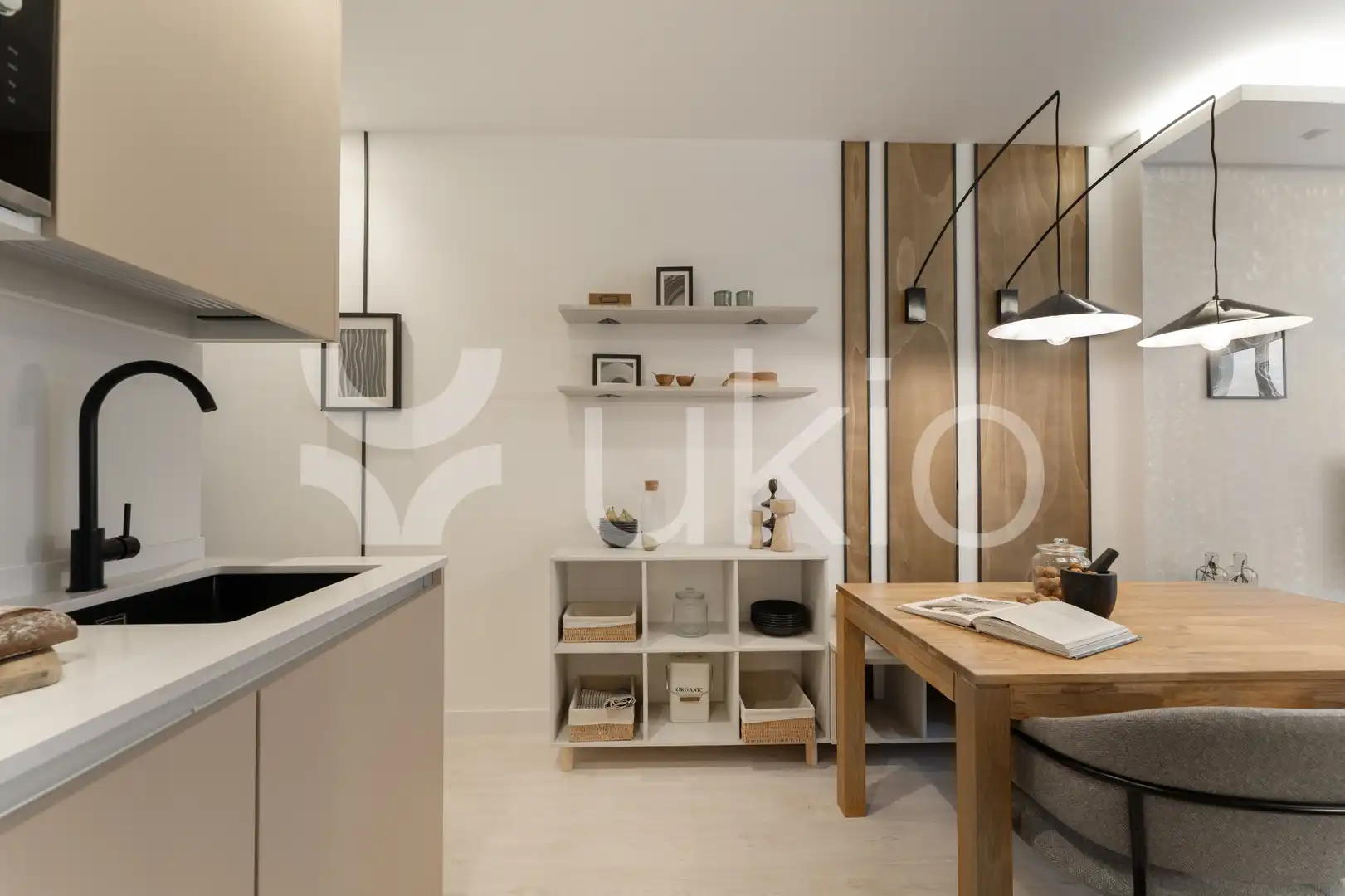 Cocina de Apartamento de alquiler en Madrid con Aire acondicionado, Calefacción y Amueblado