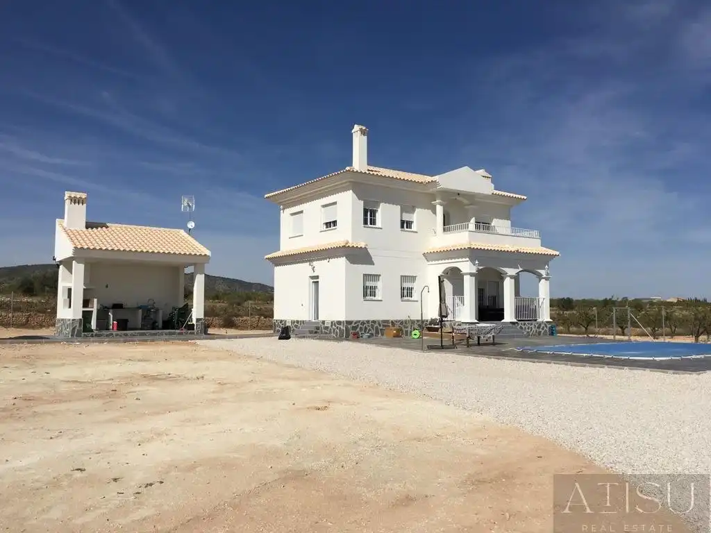 Villa mit Pool zum Verkauf in El Pinós / Pinoso, imagen 3