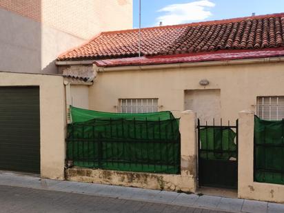 Exterior view of Single-family semi-detached for sale in Collado Villalba  with Terrace