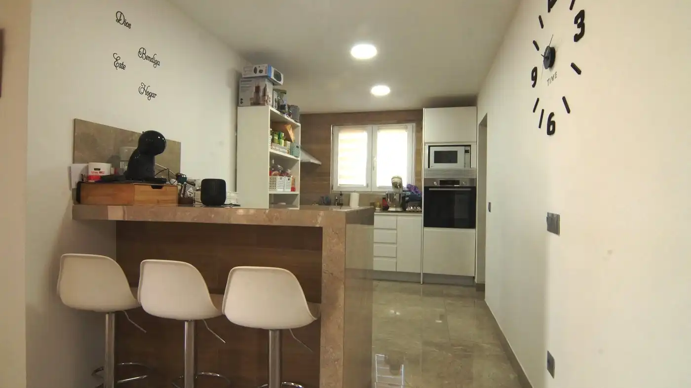 Küche von Country house zum Verkauf in Alcover mit Klimaanlage, Heizung und Privatgarten
