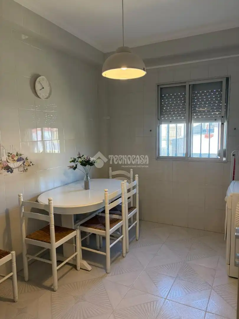 Cuina de Casa o xalet en venda en Sevilla amb Aire condicionat i Balcó