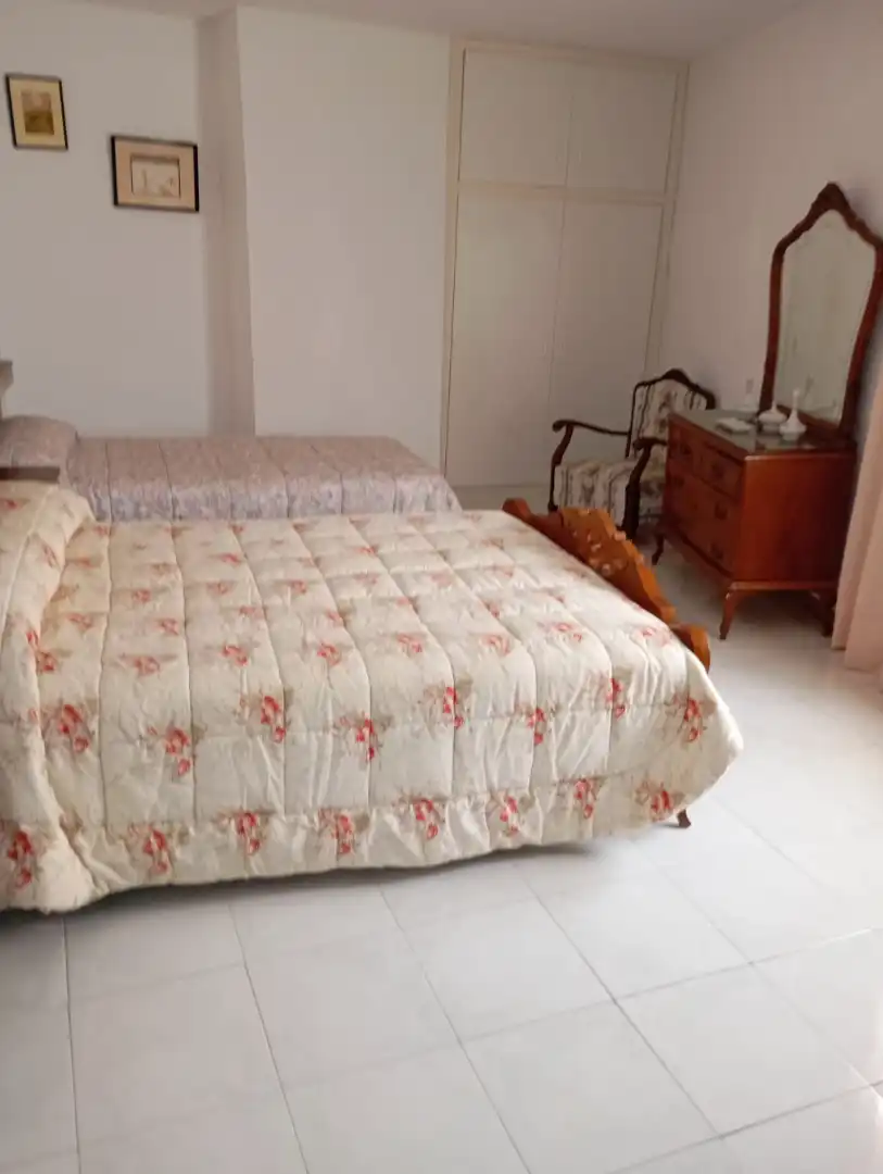 Schlafzimmer von Einfamilien-Reihenhaus zum Verkauf in Lécera mit Abstellraum, Möbliert und Ofen