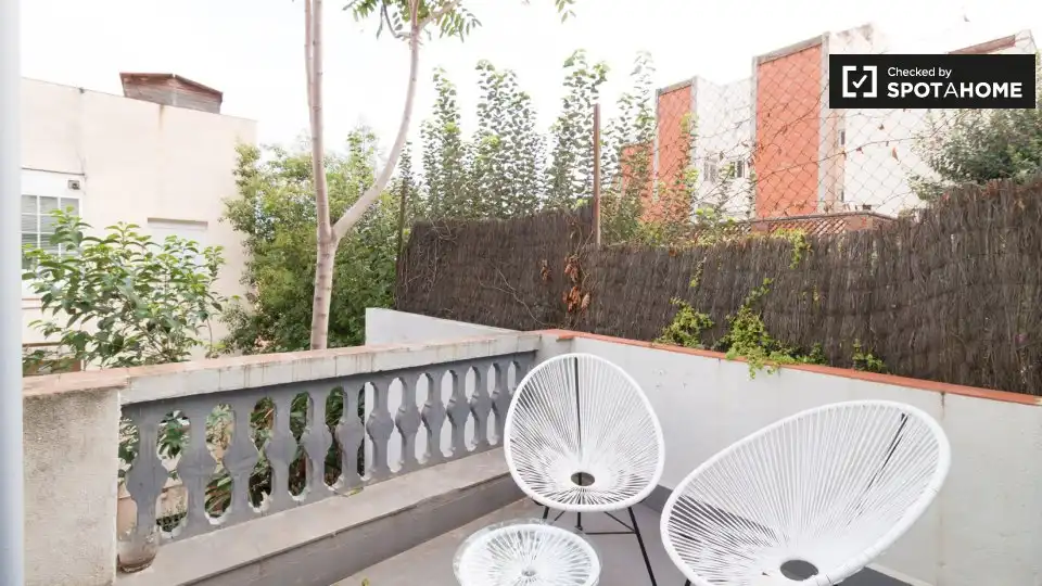 Terrassa de Estudi per a compartir en Barcelona amb Aire condicionat, Terrassa i Moblat