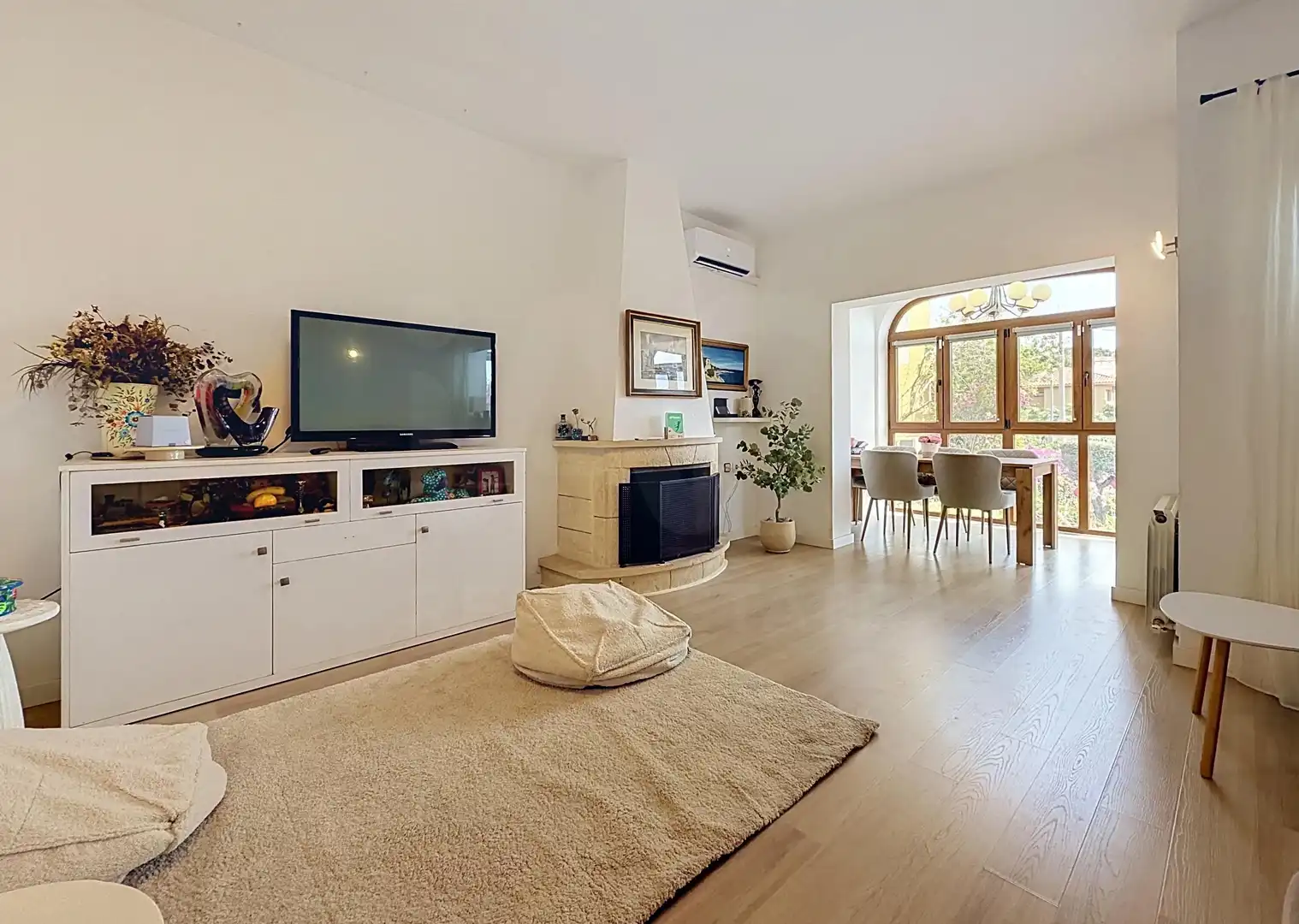 Sala d'estar de Casa o xalet en venda en Sant Pere de Ribes amb Calefacció