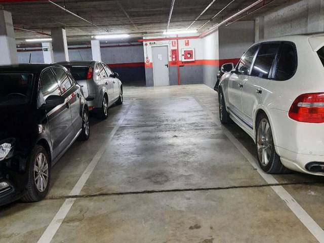 Garaje en Venta en Carrer de Sant Jordi, 12 en La Plana