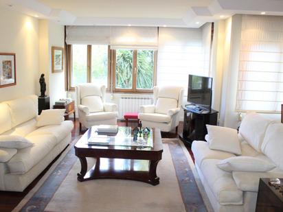 Living room of Flat for sale in Donostia - San Sebastián   with Heating, Private garden and Storage room