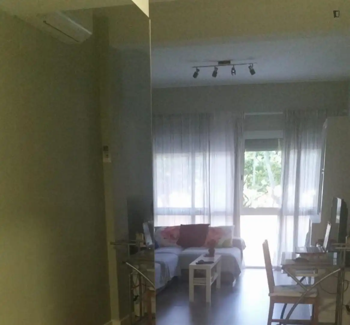Habitació a Sant Martí de Provençals