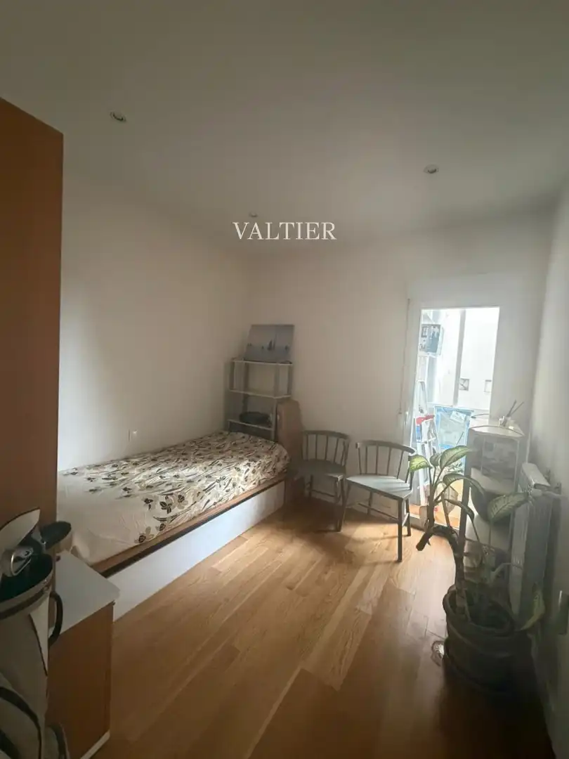 Habitación de Piso de alquiler en Madrid con Aire acondicionado, Trastero y Amueblado