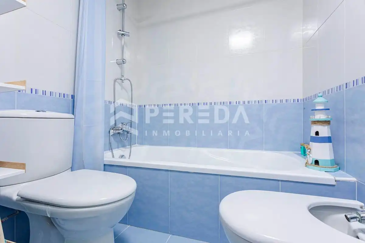 Baño de Ático en venta en Roquetas de Mar con Aire acondicionado, Terraza y Piscina comunitaria