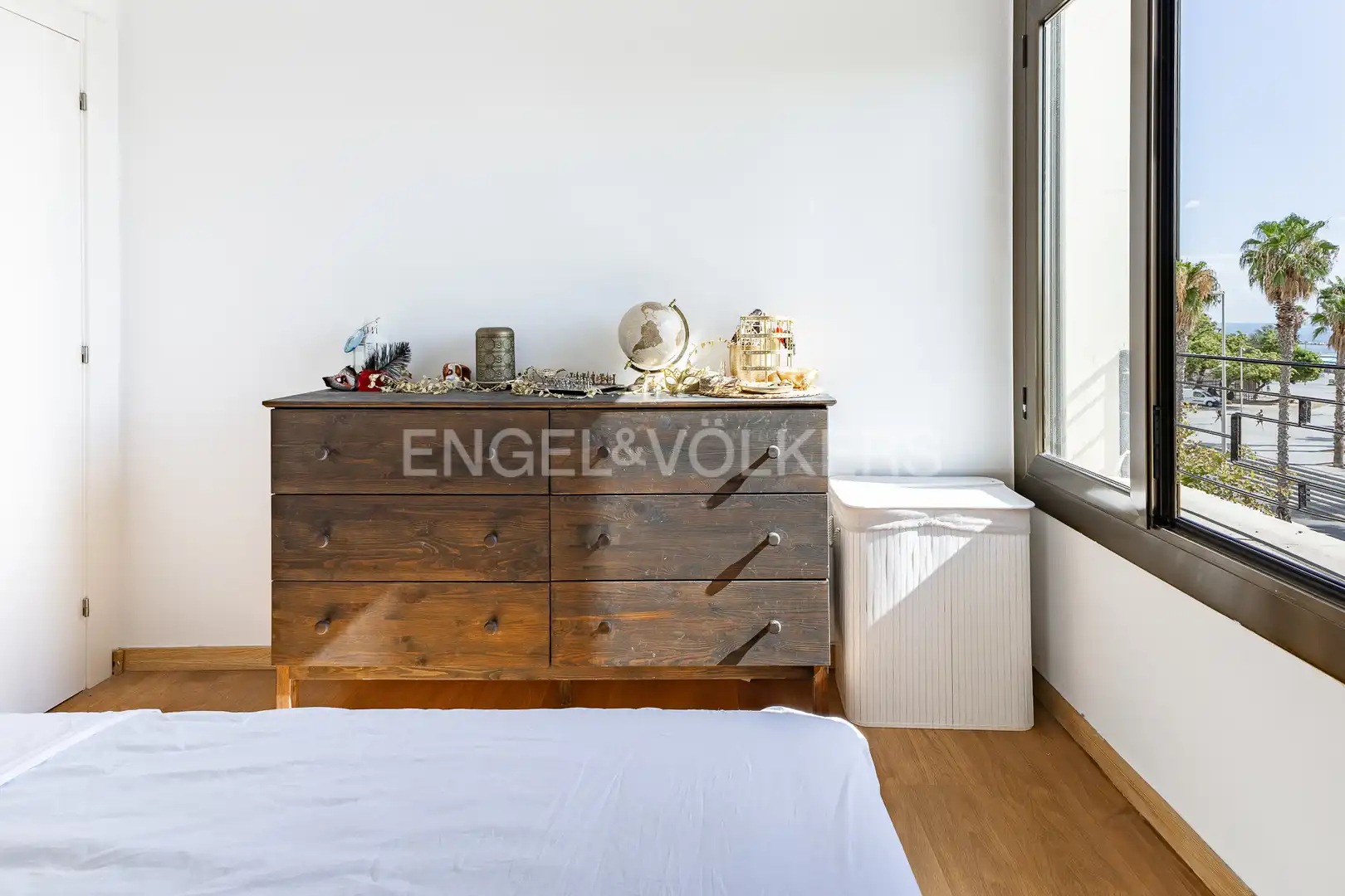 Schlafzimmer von Wohnung zur Miete in Barcelona mit Heizung, Parkett und Möbliert