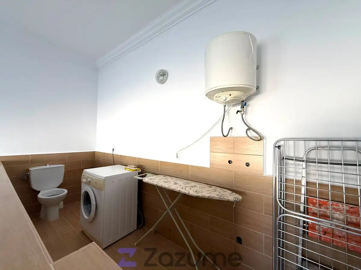 Flat for rent in Fuentes de Andalucía  with Air Conditioner, Heating and Terrace