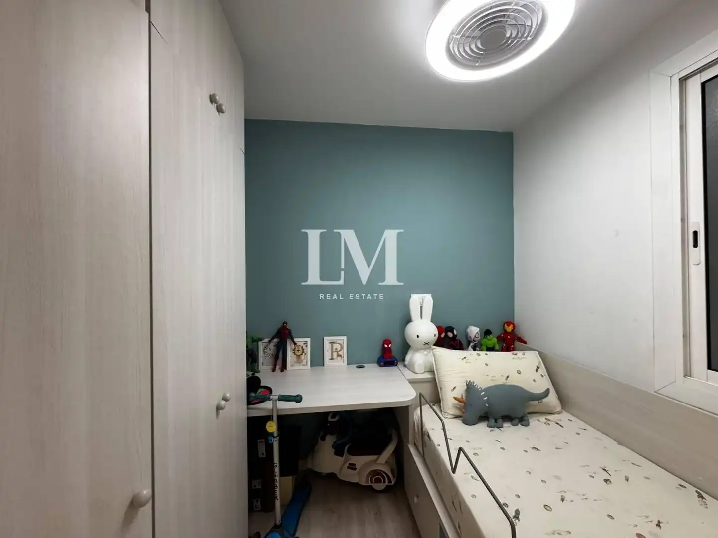 Dormitori de Apartament en venda en Gràcia