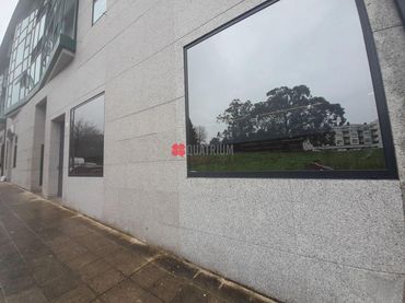 Business premises for sale in Feliciano Barrera Fernández