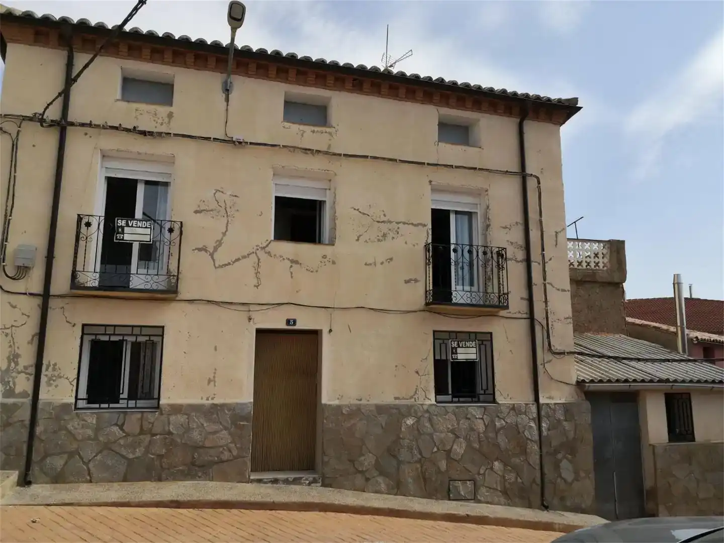 Vista exterior de Piso en venta en Torrehermosa con Trastero, Amueblado y Balcón
