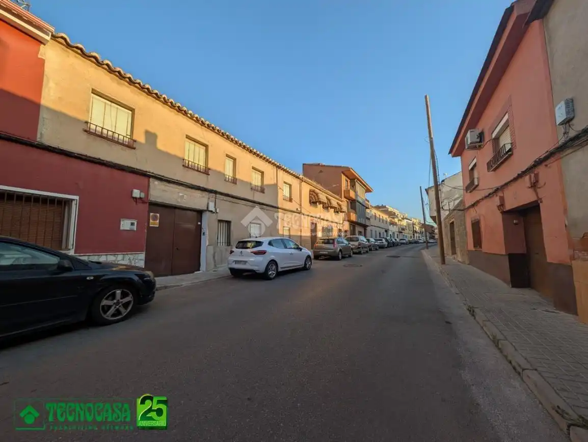 Vista exterior de Casa adosada en venta en Daimiel