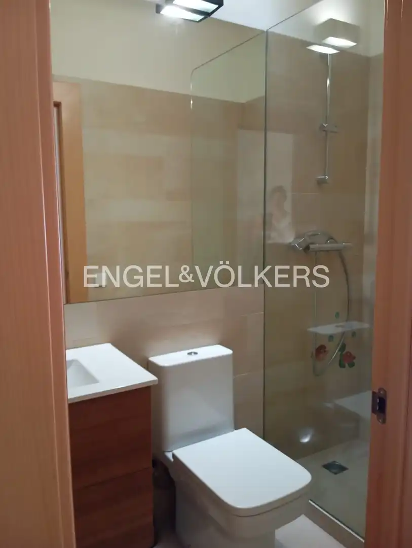 Baño de Casa o chalet en venta en Barcelona con Calefacción y Jardín privado