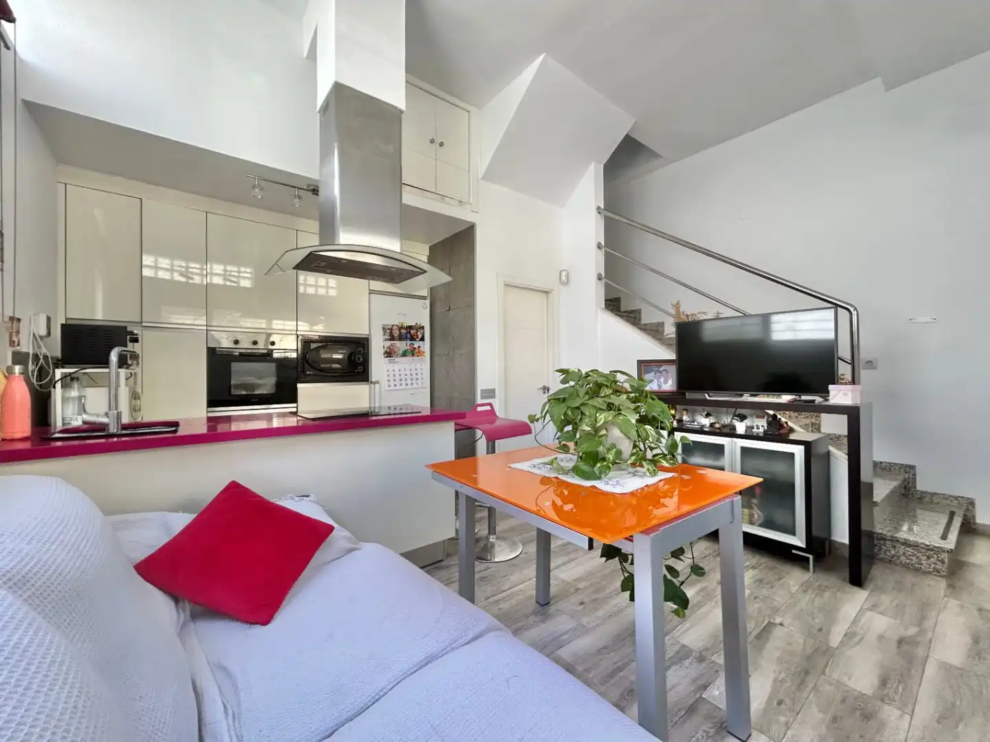Küche von Einfamilien-Reihenhaus zum Verkauf in Málaga mit Klimaanlage, Terrasse und Abstellraum