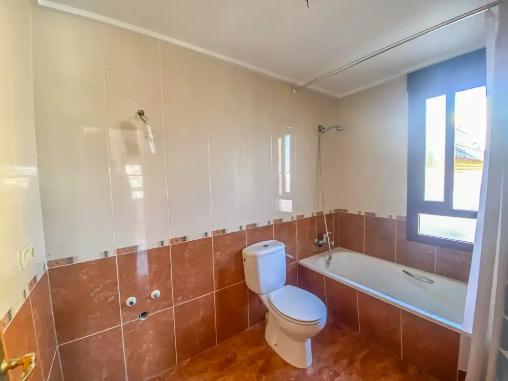 Bany de Dúplex en venda en Orihuela amb Moblat