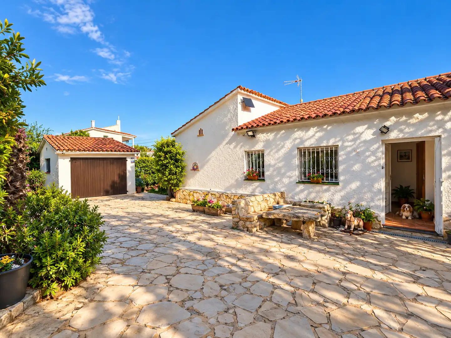 Detached house with pool for sale in Carrer de la Violeta 4, imagen 10