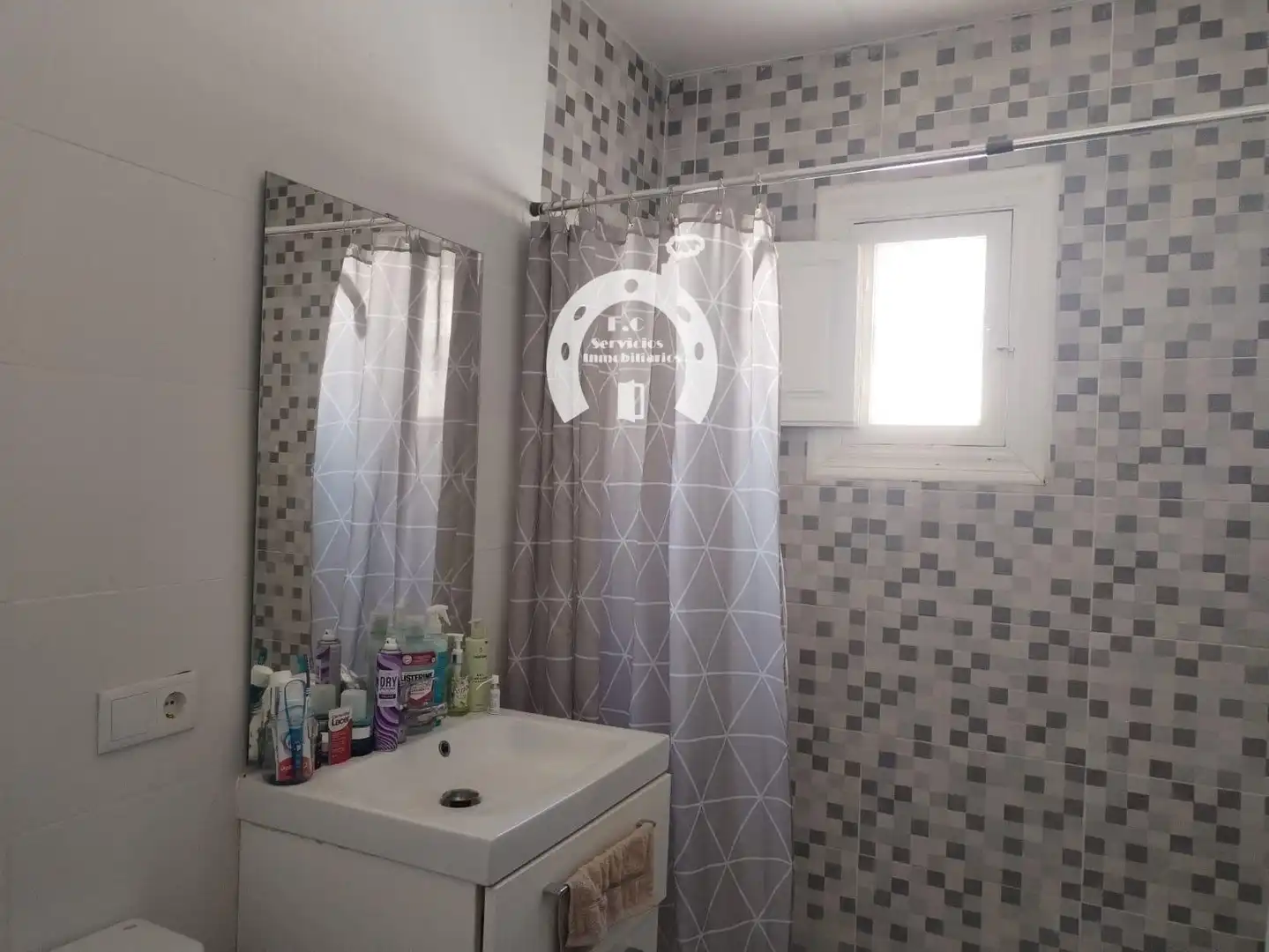 Bany de Casa o xalet en venda en Elche / Elx amb Jardí privat, Terrassa i Traster