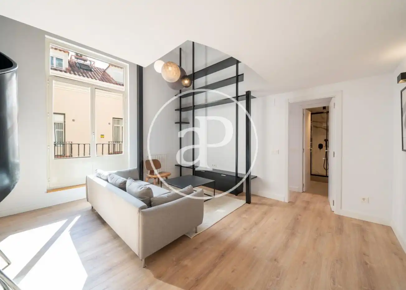 Sala de estar de Dúplex en venta en Madrid con Aire acondicionado, Calefacción y Amueblado