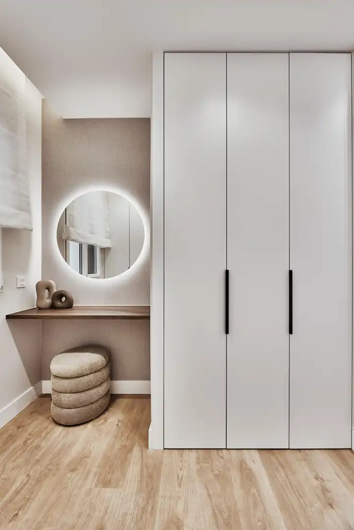 Dormitori de Apartament en venda en Madrid amb Calefacció, Terrassa i Moblat