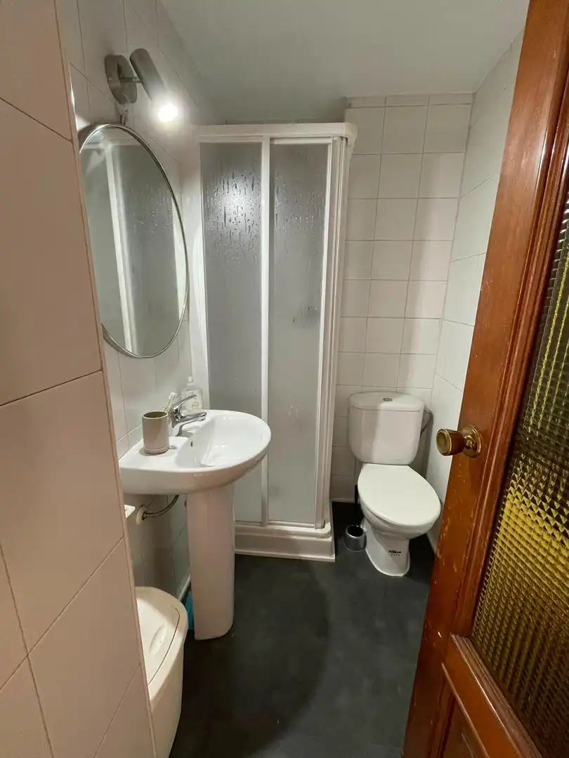 Bany de Pis de lloguer en Granada