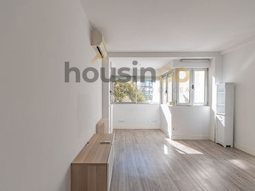 Flat with lift to rent in Ayala