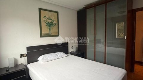Foto 2 de Piso de alquiler en Los Castros, Santander